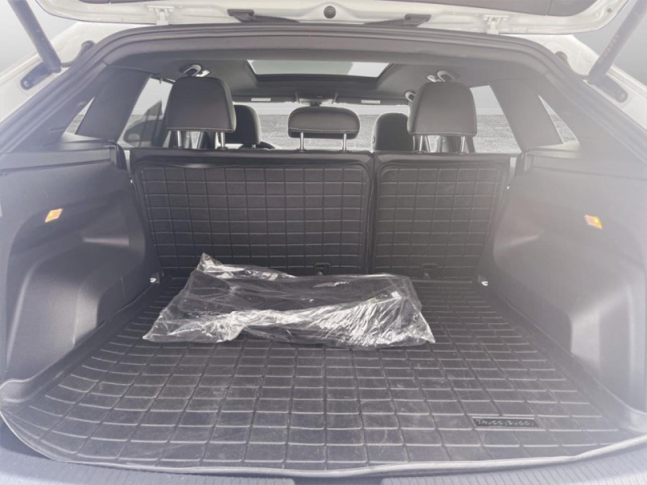 2023 Volkswagen Atlas Cross Sport Highline 3.6 FSI Photo