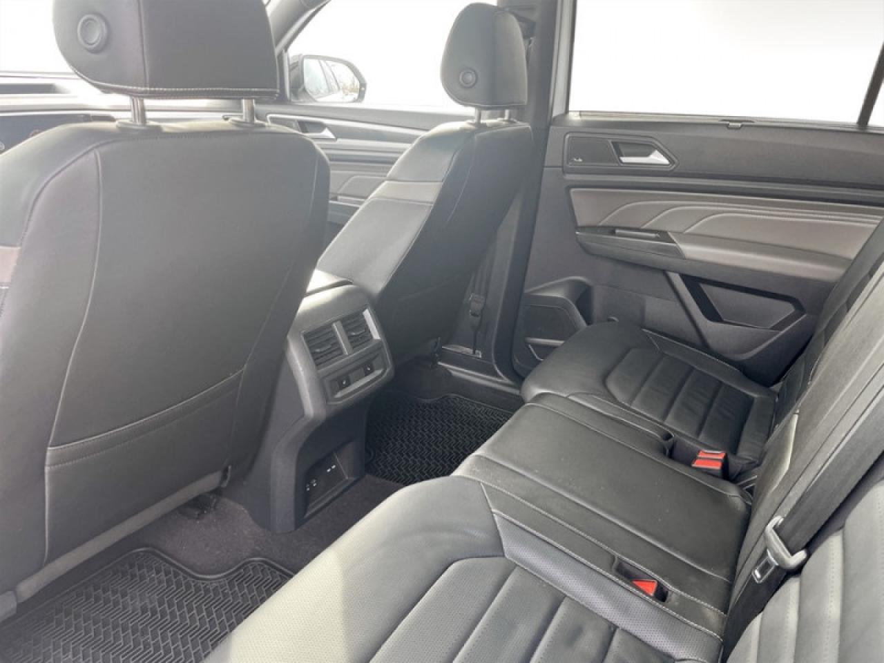 2023 Volkswagen Atlas Cross Sport Highline 3.6 FSI Photo