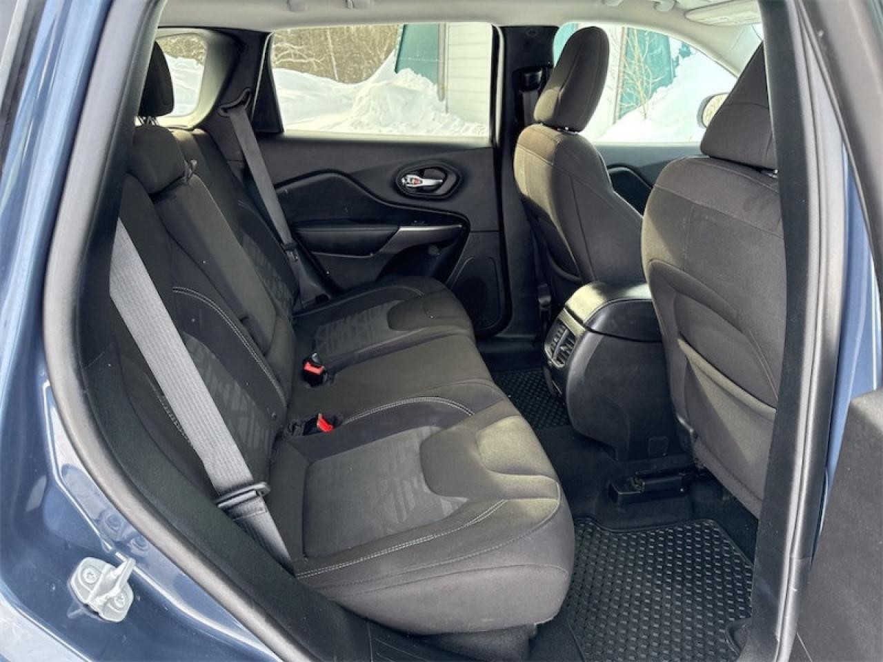 2020 Jeep Cherokee North   Heated Steering Wheel Photo