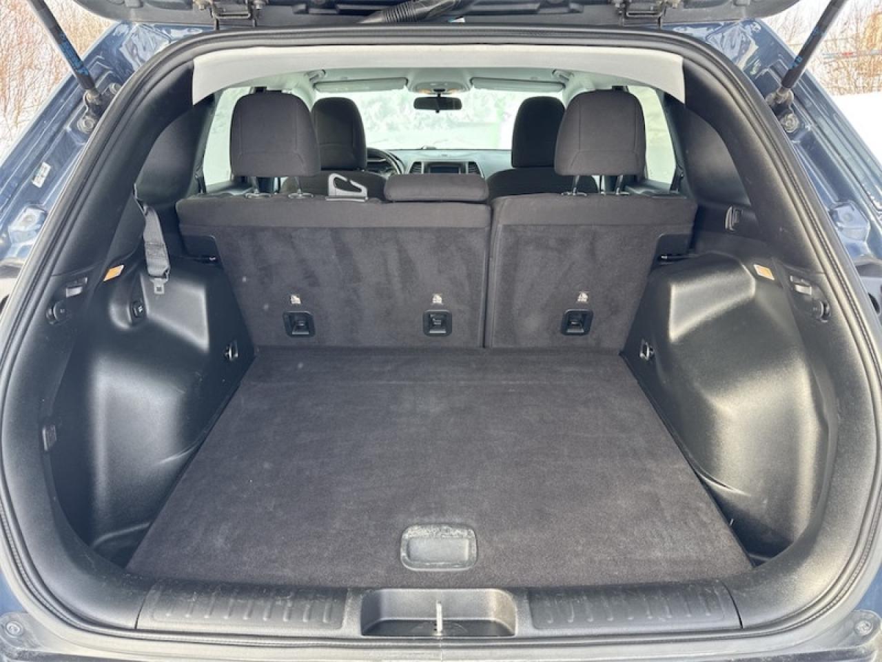 2020 Jeep Cherokee North   Heated Steering Wheel Photo