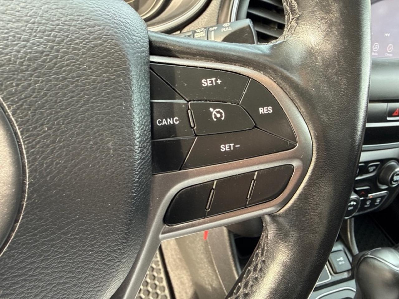 2020 Jeep Cherokee North   Heated Steering Wheel Photo