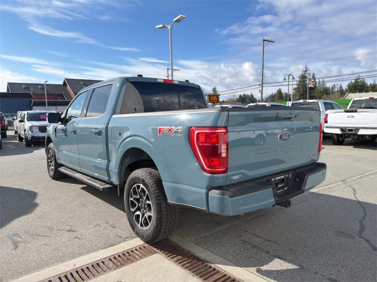 2023 Ford F-150 XLT  - Tailgate Step - Low Mileage Photo2
