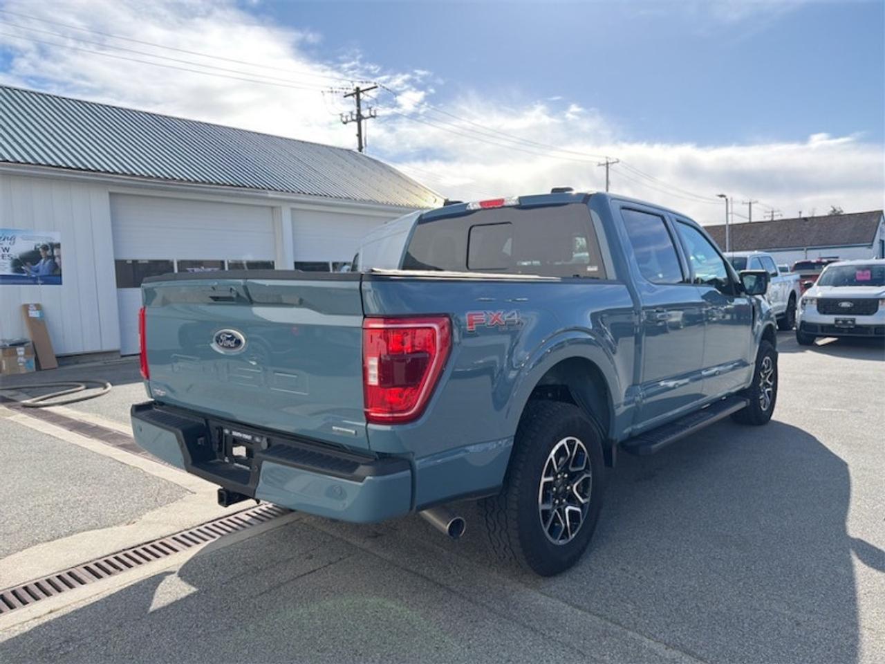 2023 Ford F-150 XLT  - Tailgate Step - Low Mileage Photo4