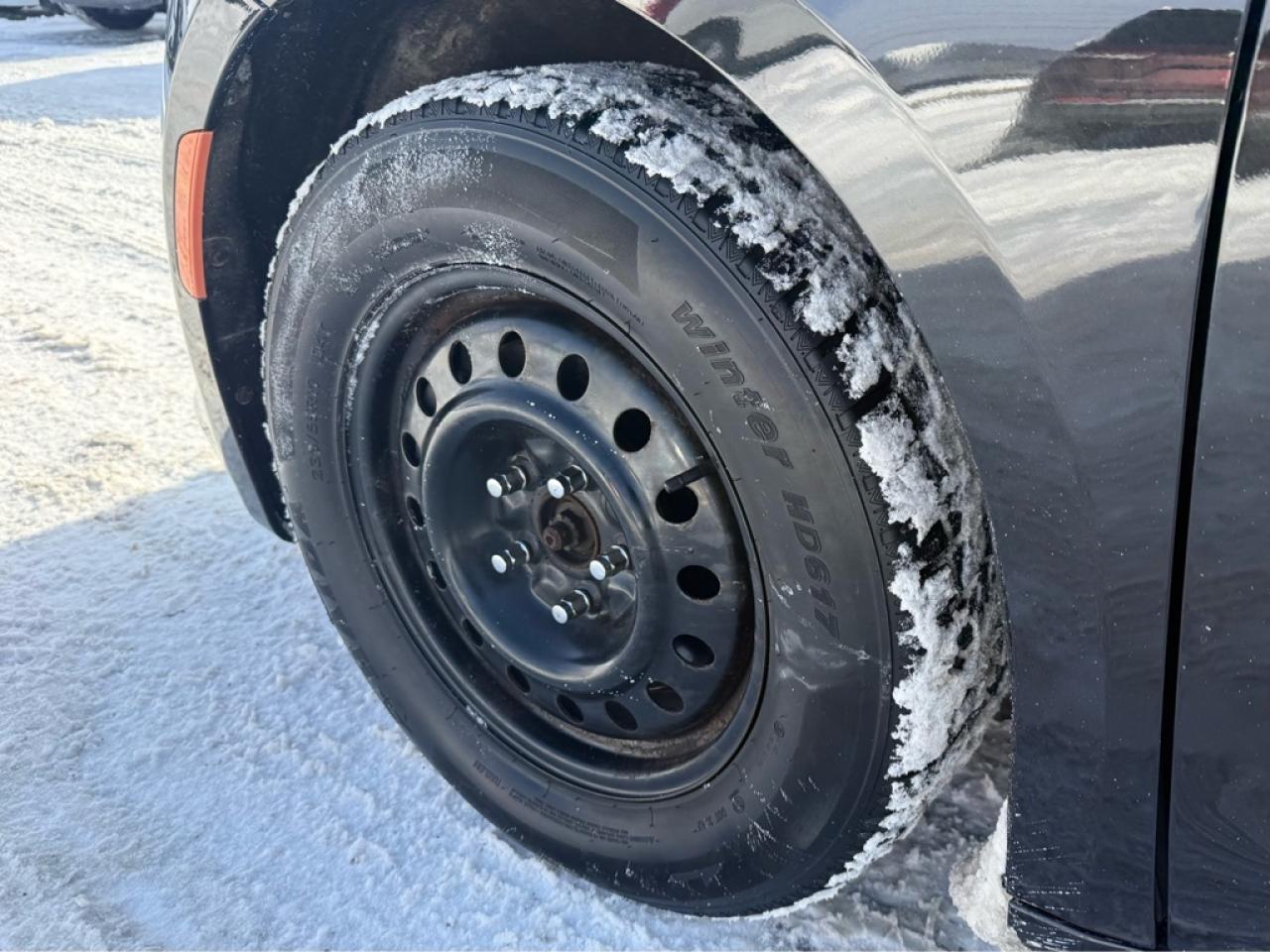 2017 Chrysler Pacifica Touring-L  - Leather Seats Photo