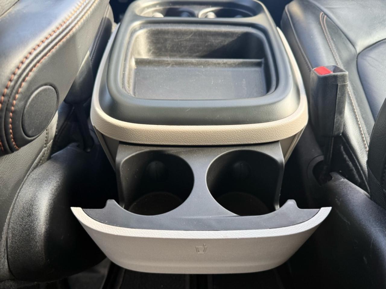 2017 Chrysler Pacifica Touring-L  - Leather Seats Photo