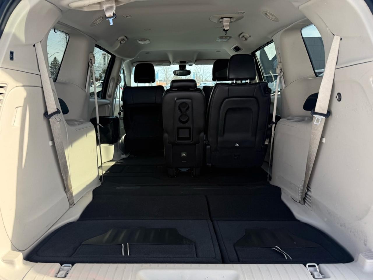 2017 Chrysler Pacifica Touring-L  - Leather Seats Photo