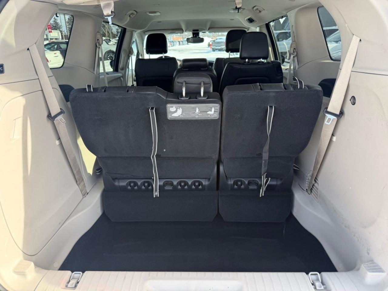 2017 Chrysler Pacifica Touring-L  - Leather Seats Photo