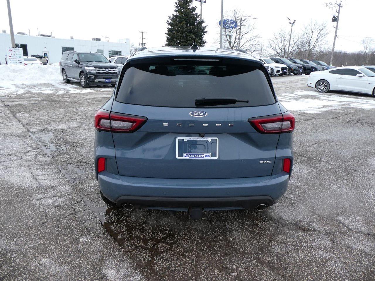 2023 Ford Escape ST LINE ST-Line Select Photo3