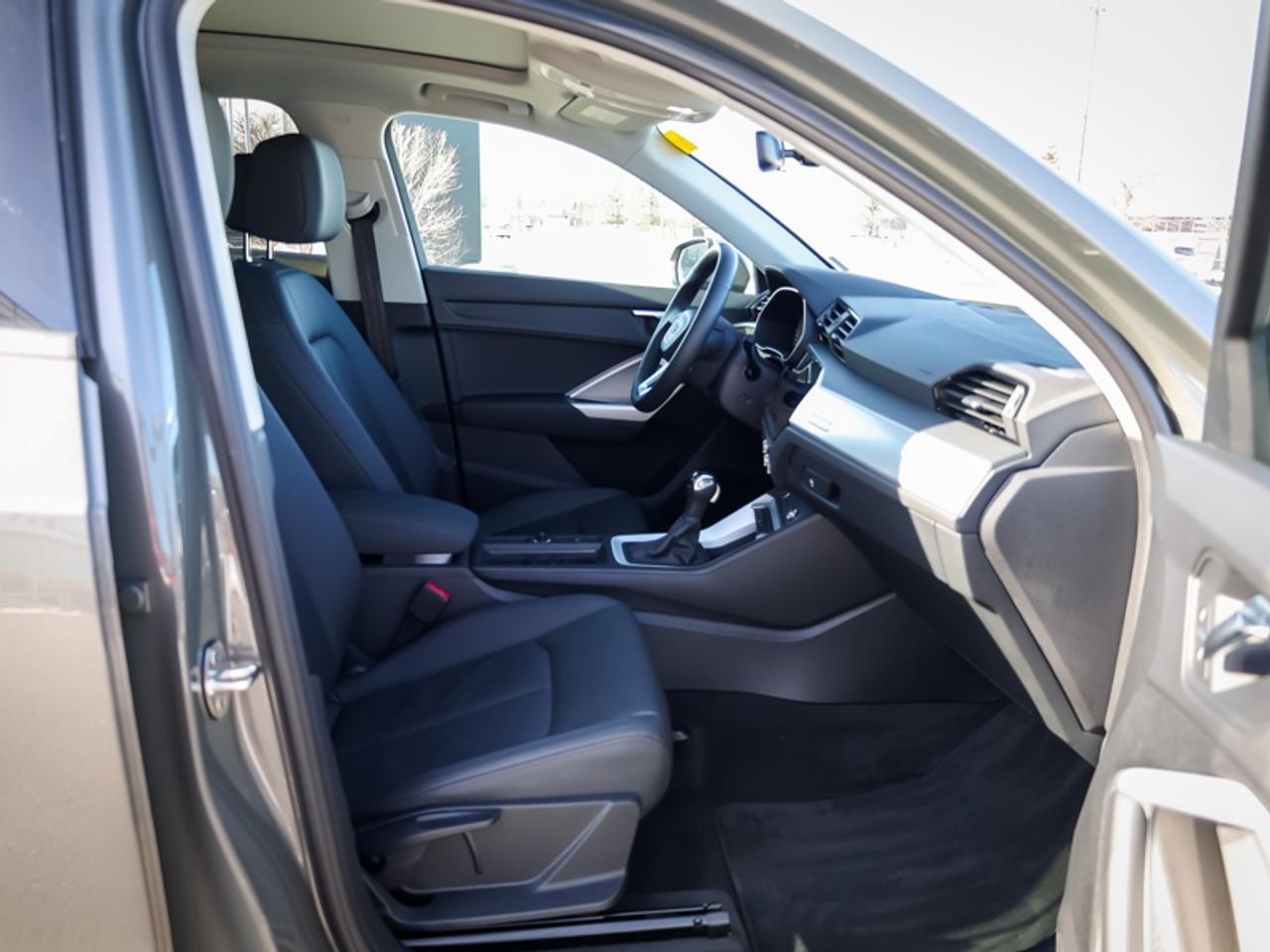 2025 Audi Q3 40 TFSI quattro  - Leather Seats Photo