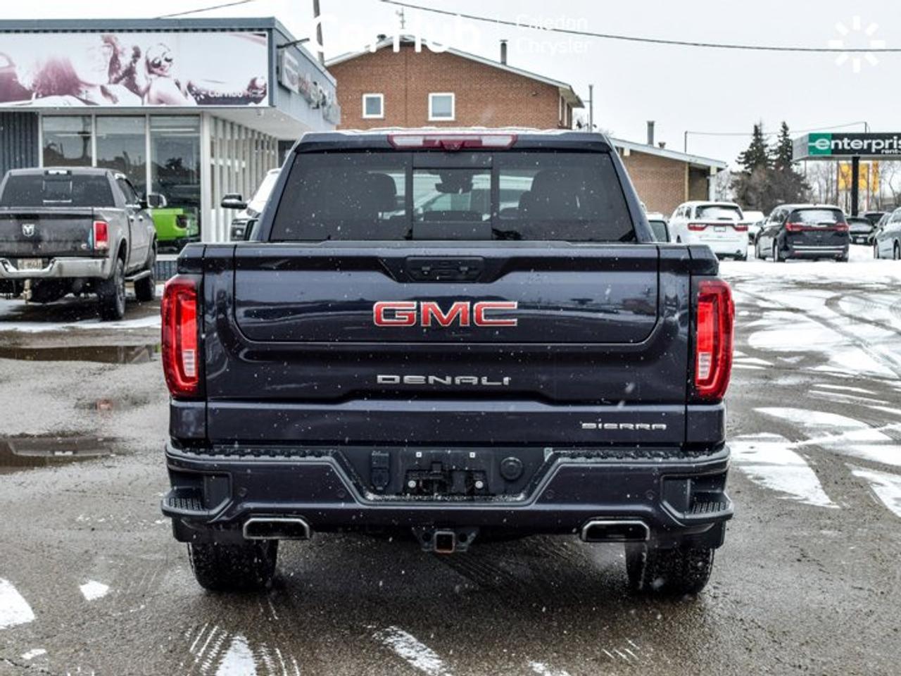 2023 GMC Sierra 1500 Denali 4WD Crew Cab 147" 6.2L Leather 5 passengers with captain chair Multi Pro TailGate Photo