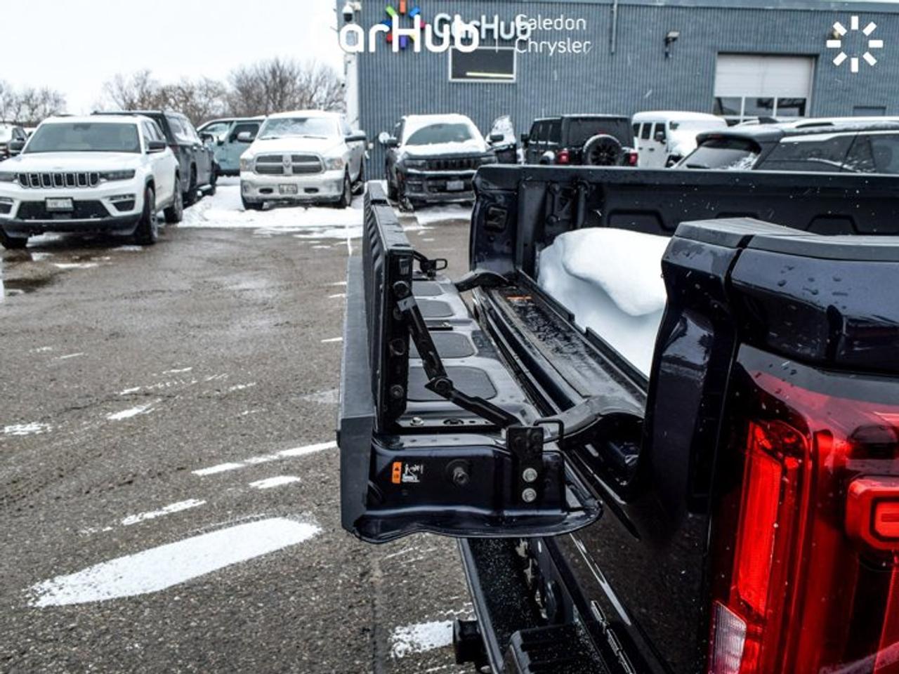 2023 GMC Sierra 1500 Denali 4WD Crew Cab 147" 6.2L Leather 5 passengers with captain chair Multi Pro TailGate Photo