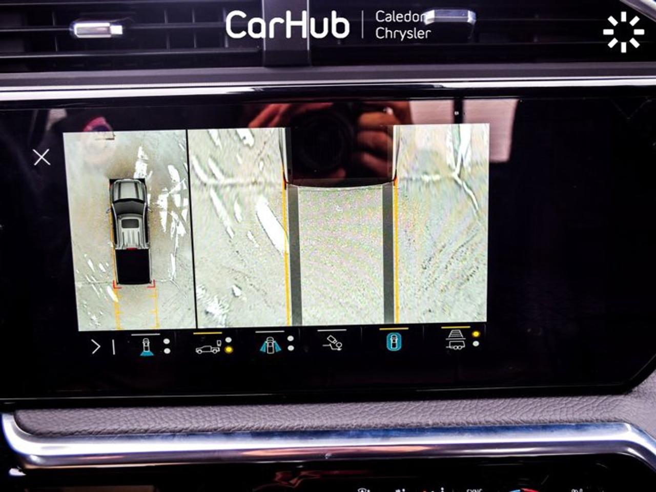 2023 GMC Sierra 1500 Denali 4WD Crew Cab 147" 6.2L Leather 5 passengers with captain chair Multi Pro TailGate Photo