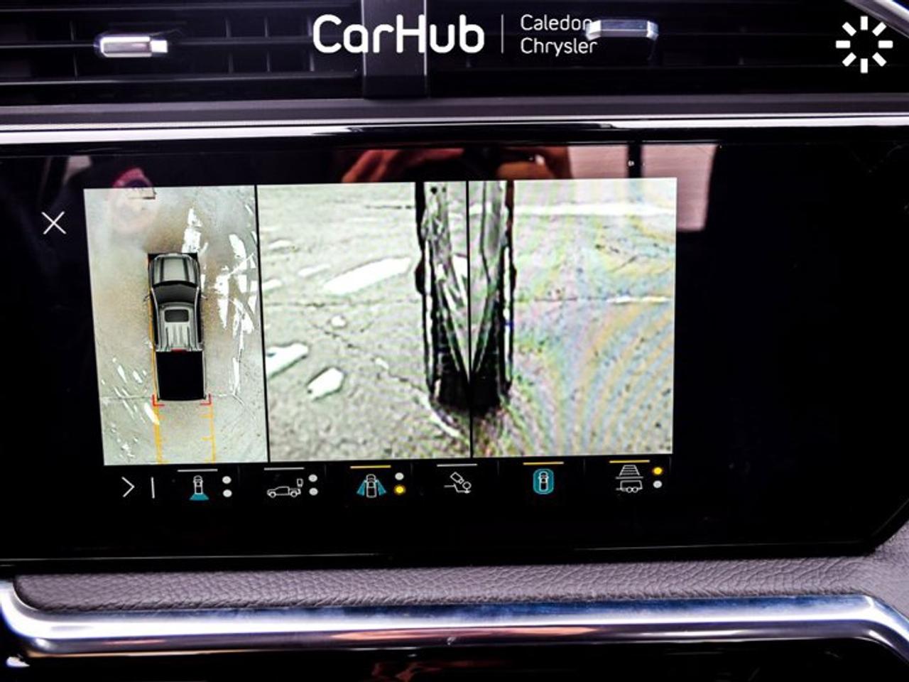 2023 GMC Sierra 1500 Denali 4WD Crew Cab 147" 6.2L Leather 5 passengers with captain chair Multi Pro TailGate Photo