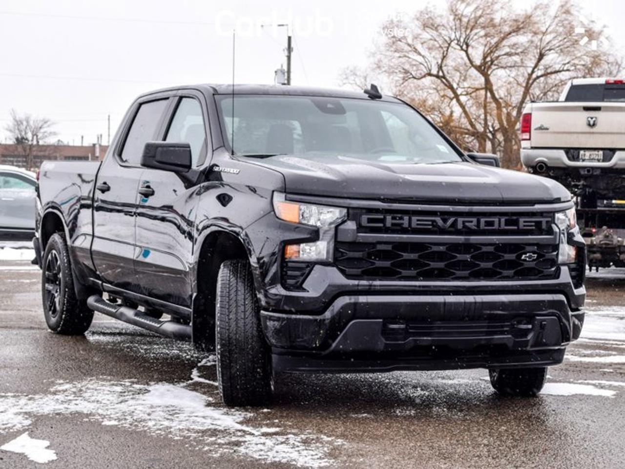 2024 Chevrolet Silverado 1500 Custom 4WD Crew Cab 157" MultiPro Tailgate  6 Passenger Photo4