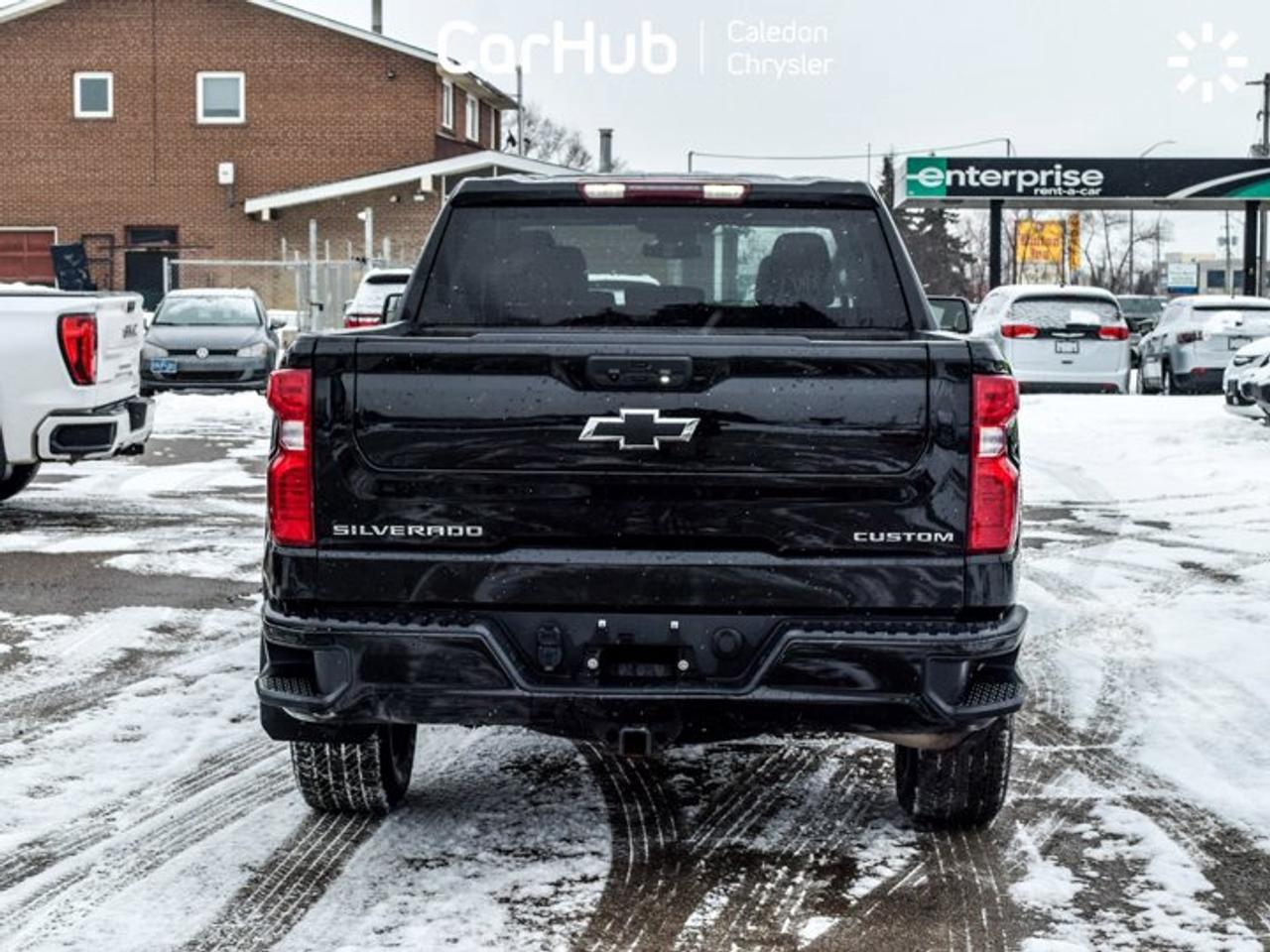 2024 Chevrolet Silverado 1500 Custom 4WD Crew Cab 157" MultiPro Tailgate  6 Passenger Photo