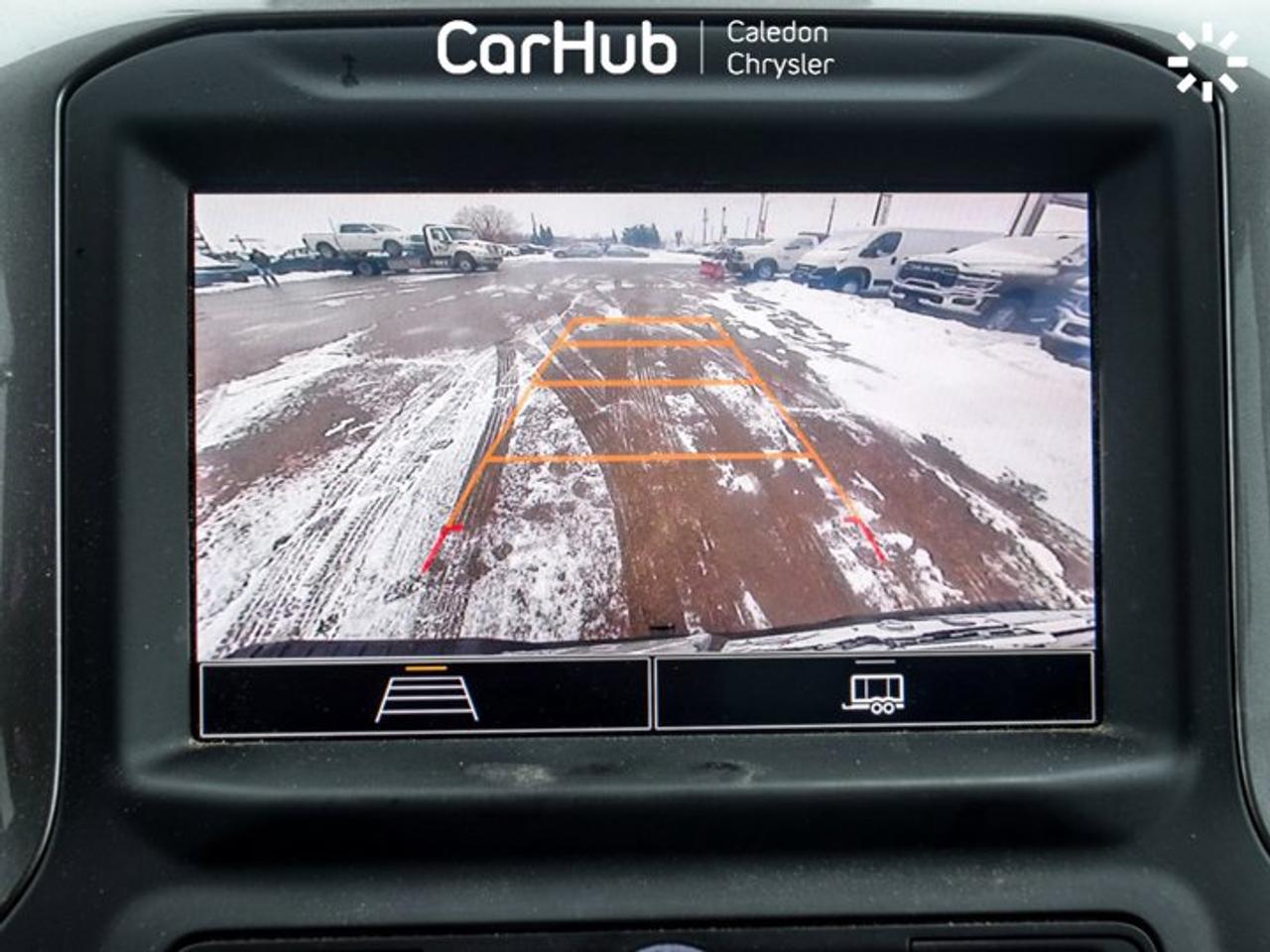 2024 Chevrolet Silverado 1500 Custom 4WD Crew Cab 157" MultiPro Tailgate  6 Passenger Photo