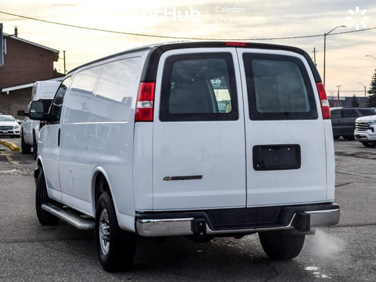 2024 Chevrolet Express Cargo Van RWD 2500 135" Backup Camera Air condition Photo