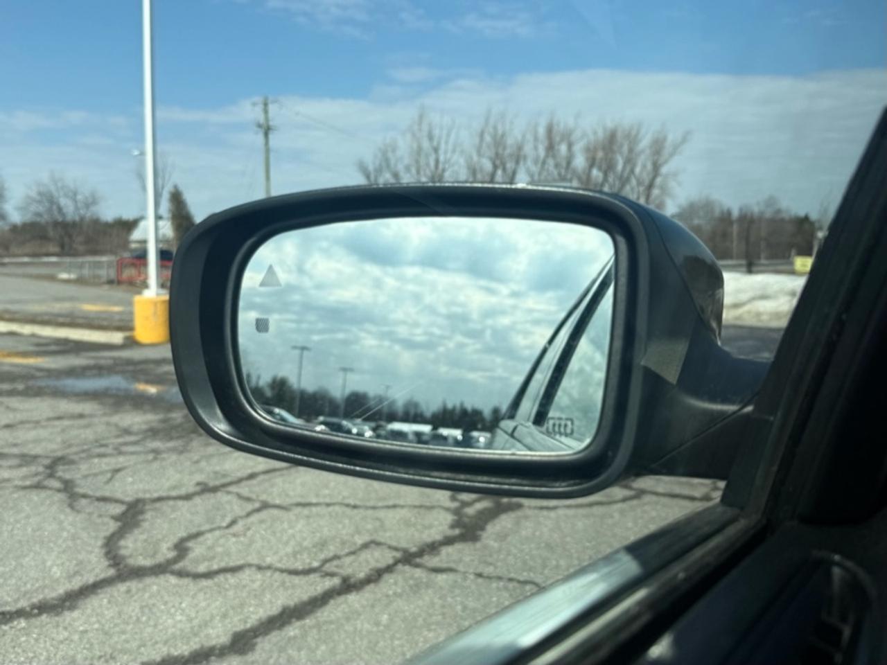 2023 Chrysler 300 Touring L AWD  - Leather Seats Photo