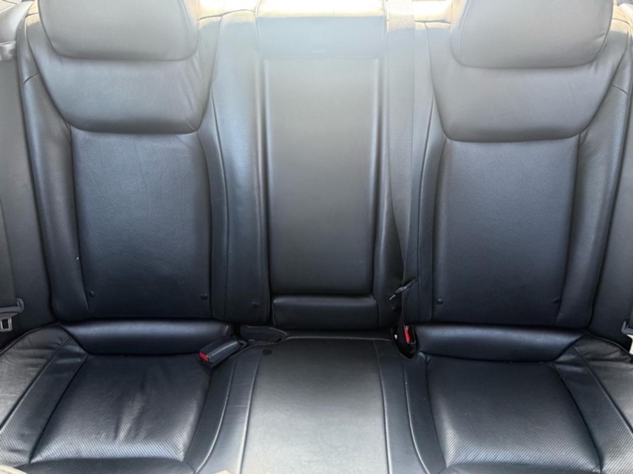 2023 Chrysler 300 Touring L AWD  - Leather Seats Photo