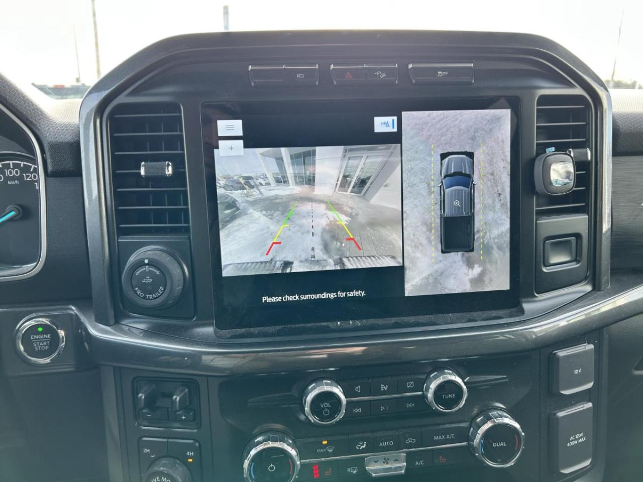 2022 Ford F-150 XLT Photo