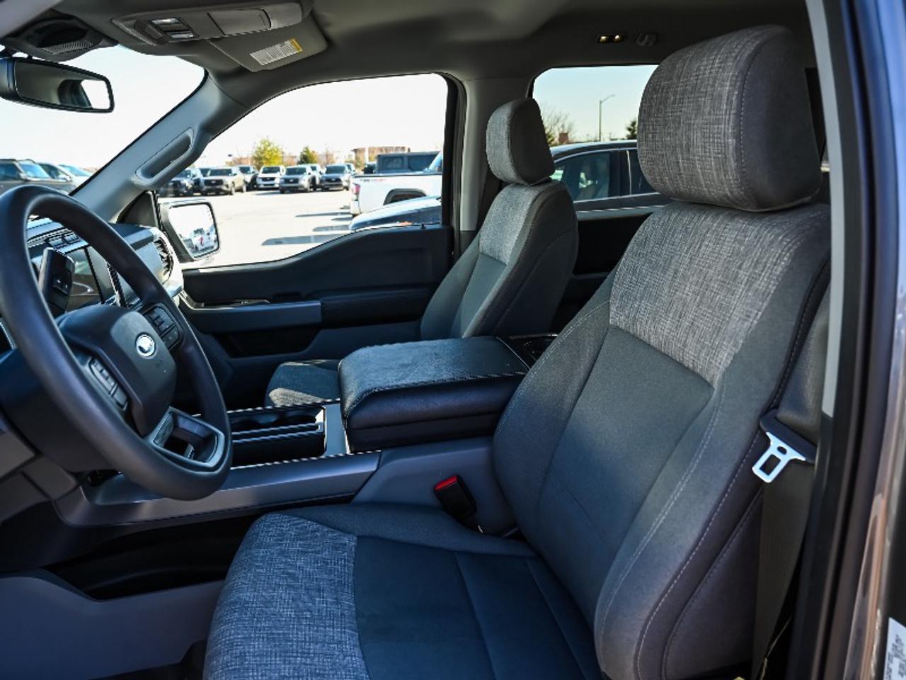 2022 Ford F-150 XLT Photo