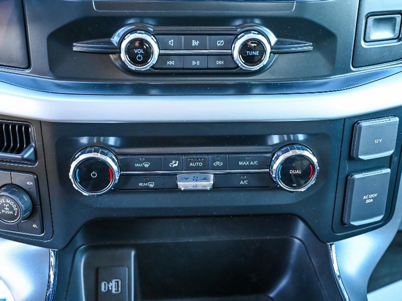 2022 Ford F-150 XLT Photo