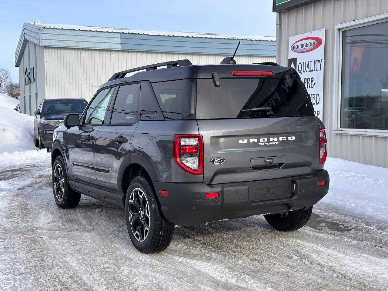 2026 Ford Bronco Sport Outer Banks 4x4 Photo