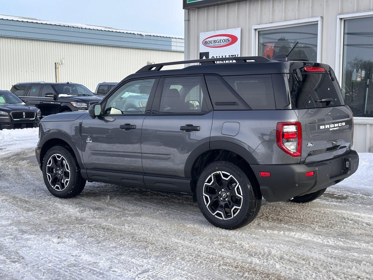 2026 Ford Bronco Sport Outer Banks 4x4 Photo
