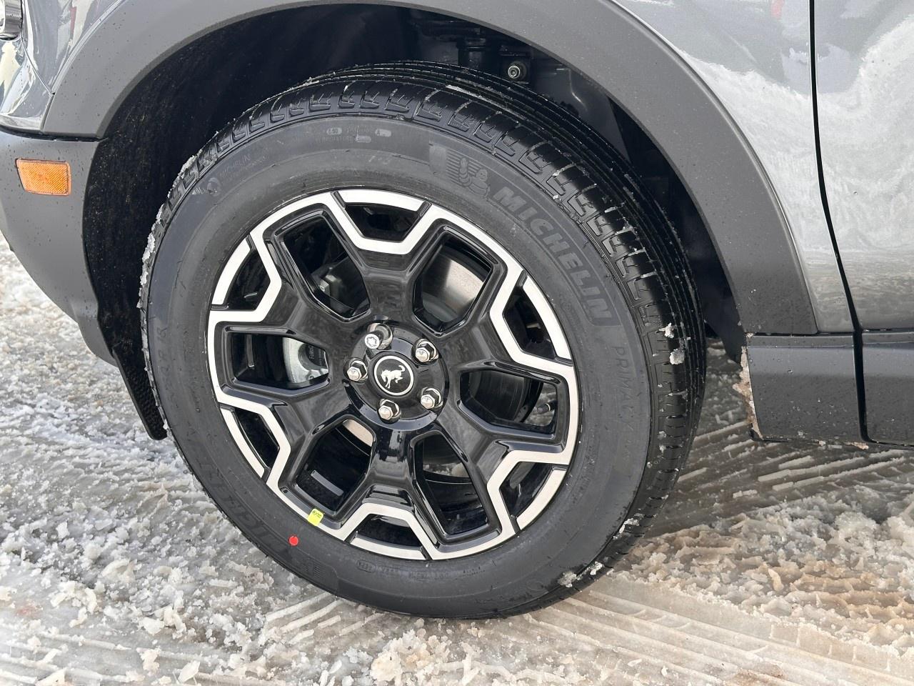 2026 Ford Bronco Sport Outer Banks 4x4 Photo