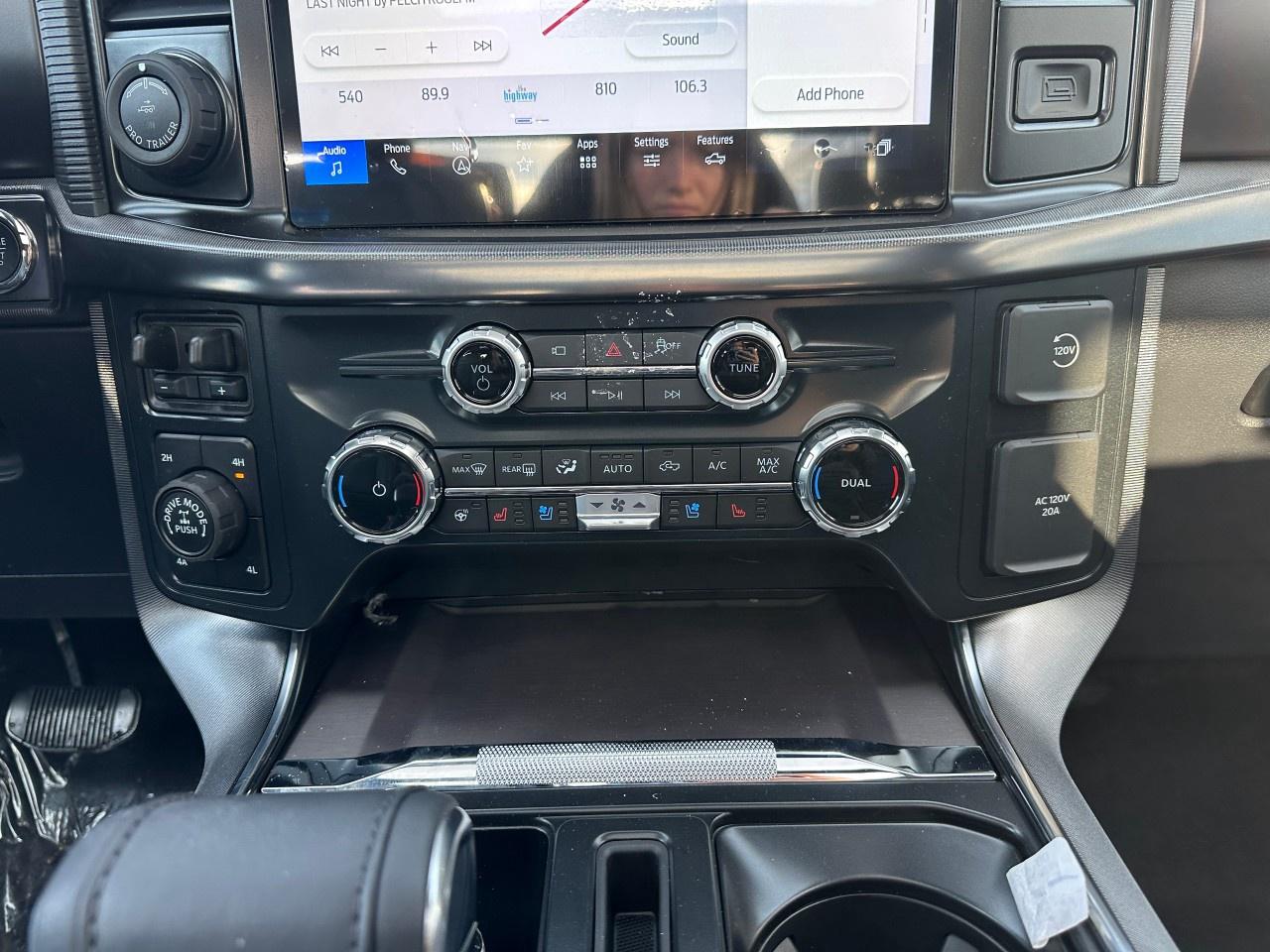 2026 Ford F-150 Platinum 4WD SuperCrew 5.5' Box Photo