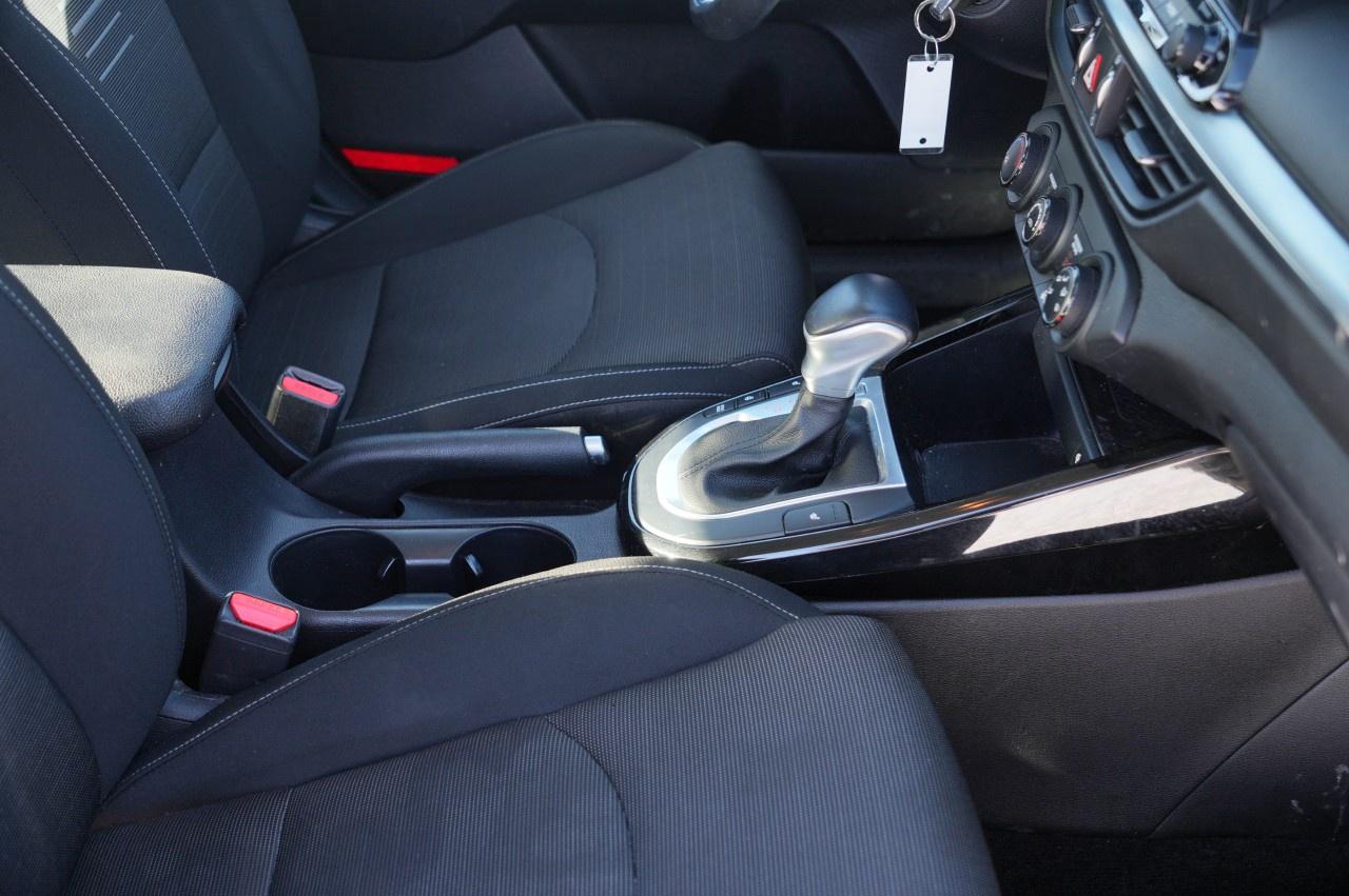 2021 Kia Forte EX IVT Photo