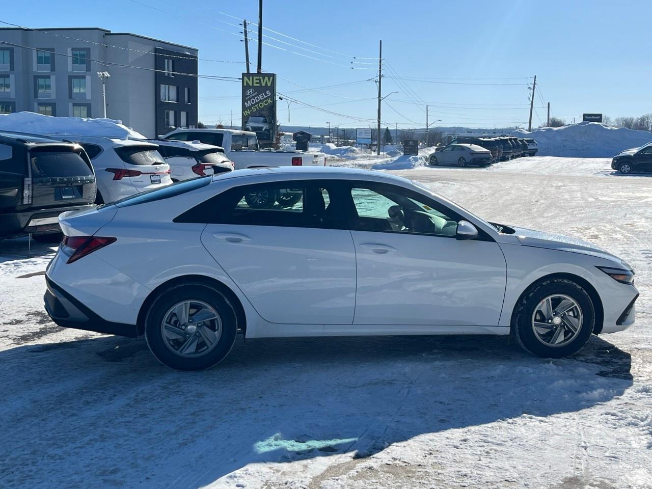 2026 Hyundai Elantra Essential IVT Photo