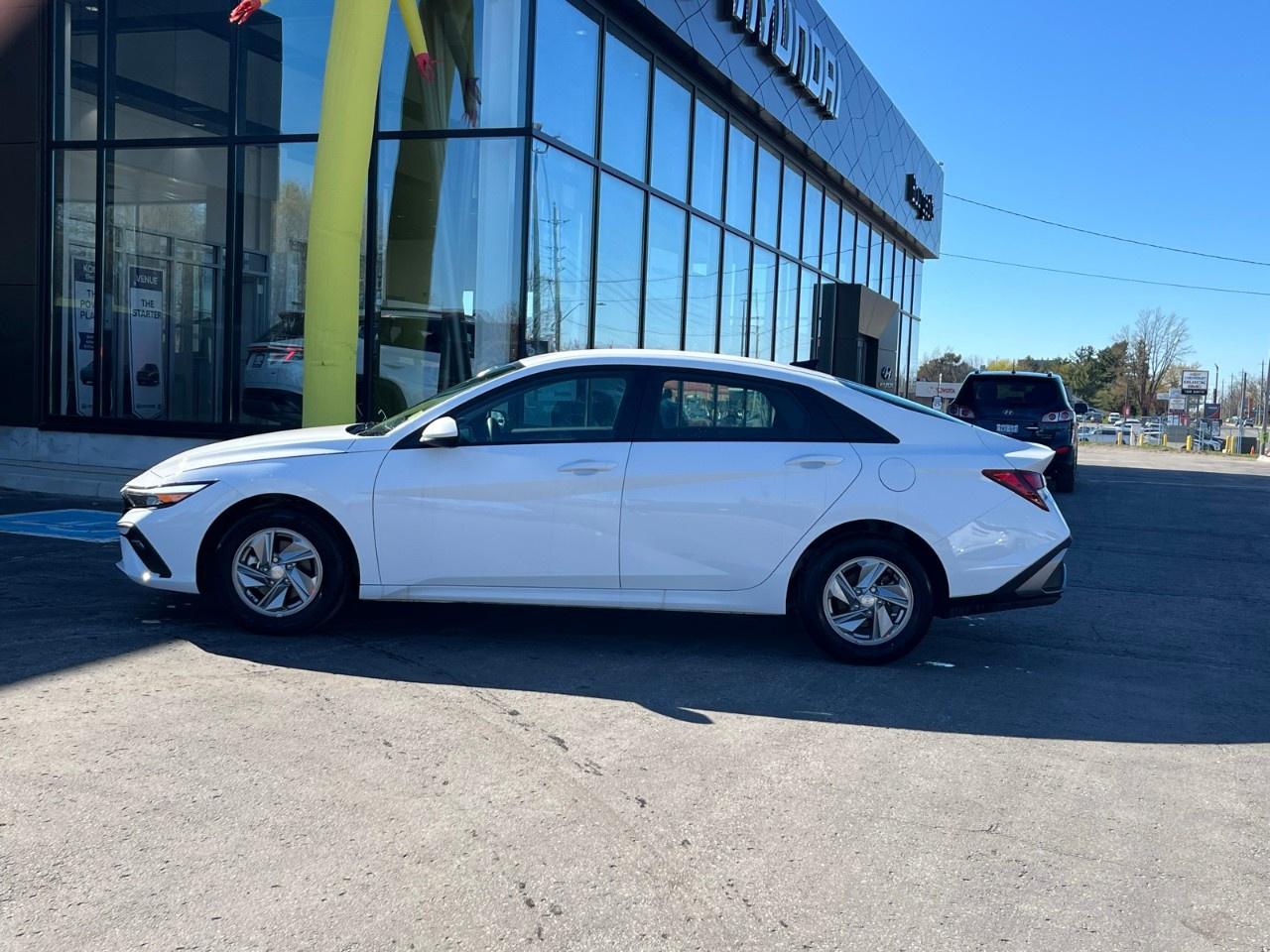 2026 Hyundai Elantra Essential IVT Photo