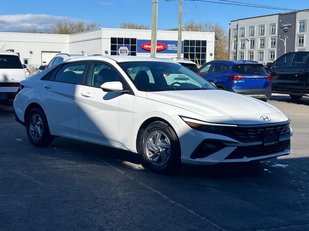 2026 Hyundai Elantra Essential IVT Photo