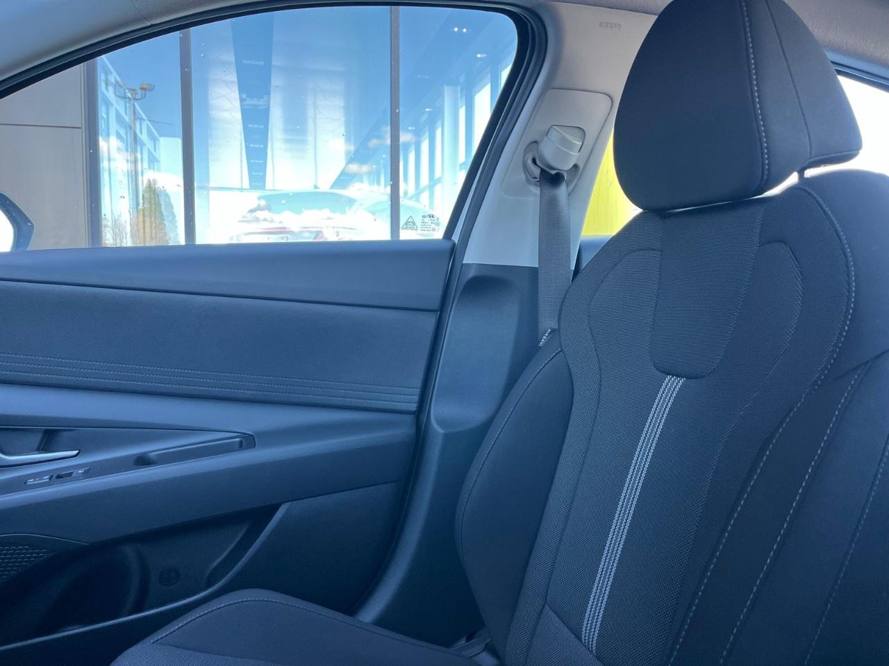 2026 Hyundai Elantra Essential IVT Photo