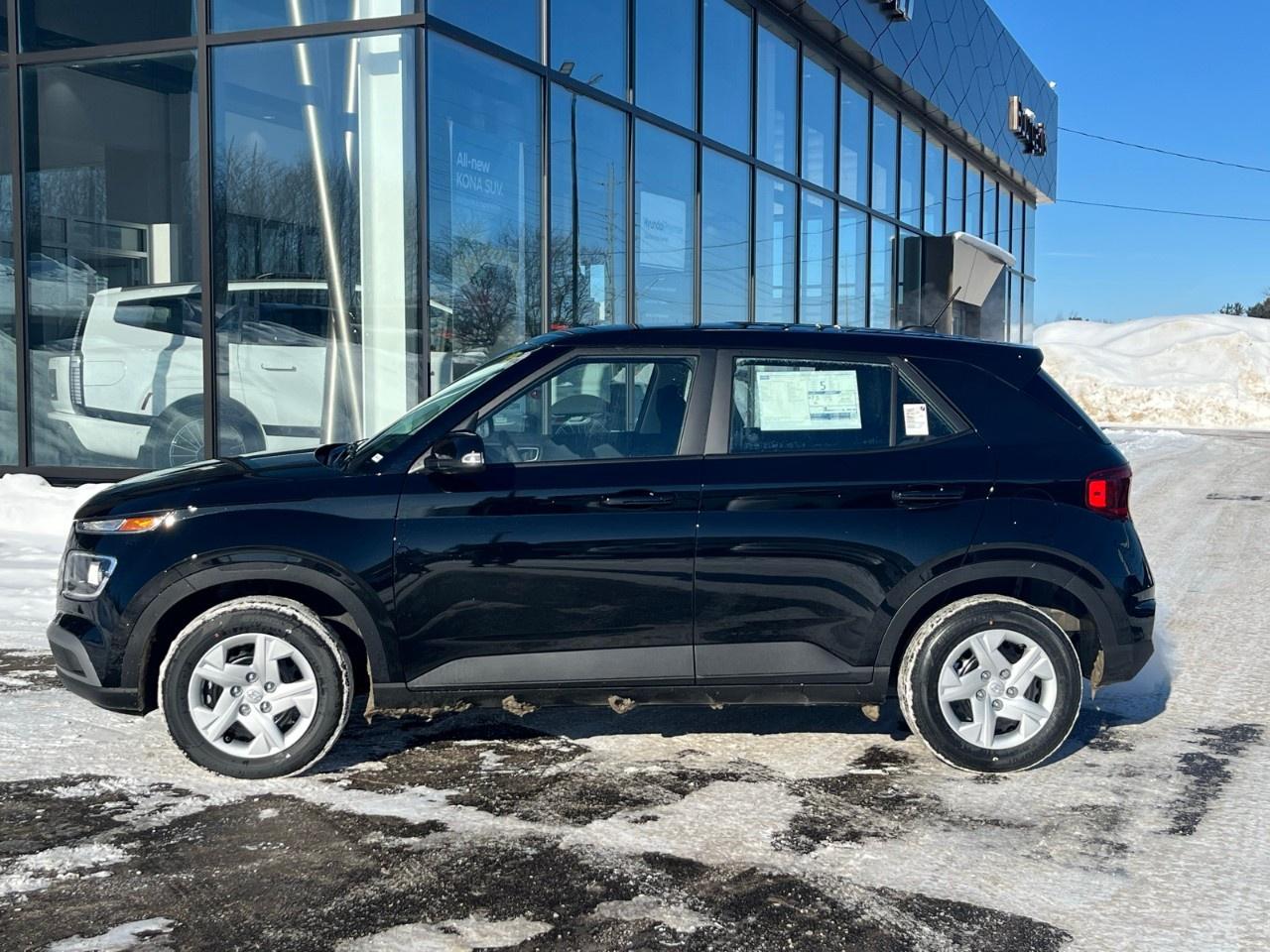 2026 Hyundai Venue Essential IVT Photo