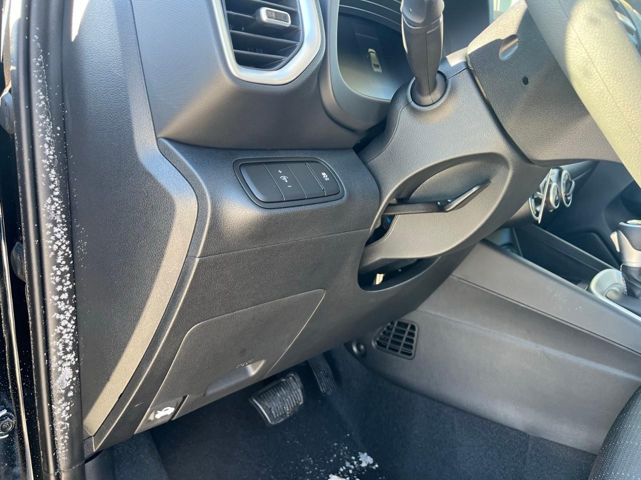 2026 Hyundai Venue Essential IVT Photo