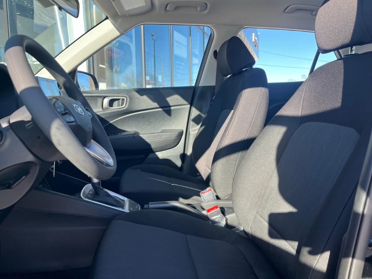 2026 Hyundai Venue Essential IVT Photo