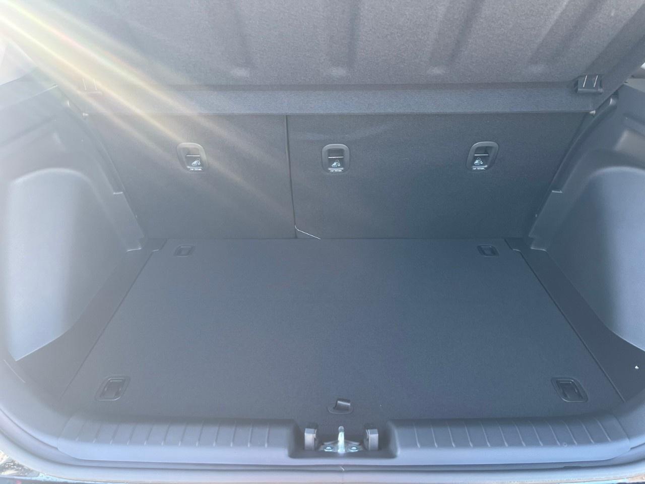 2026 Hyundai Venue Essential IVT Photo