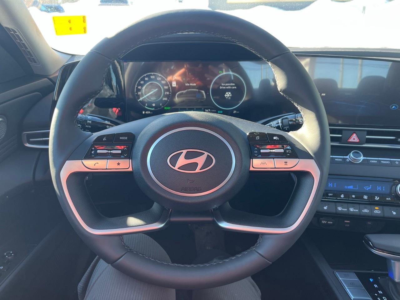 2026 Hyundai Elantra Hybrid Luxury Sedan Photo