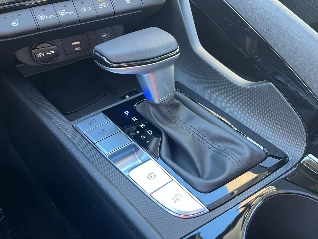 2026 Hyundai Elantra Hybrid Luxury Sedan Photo