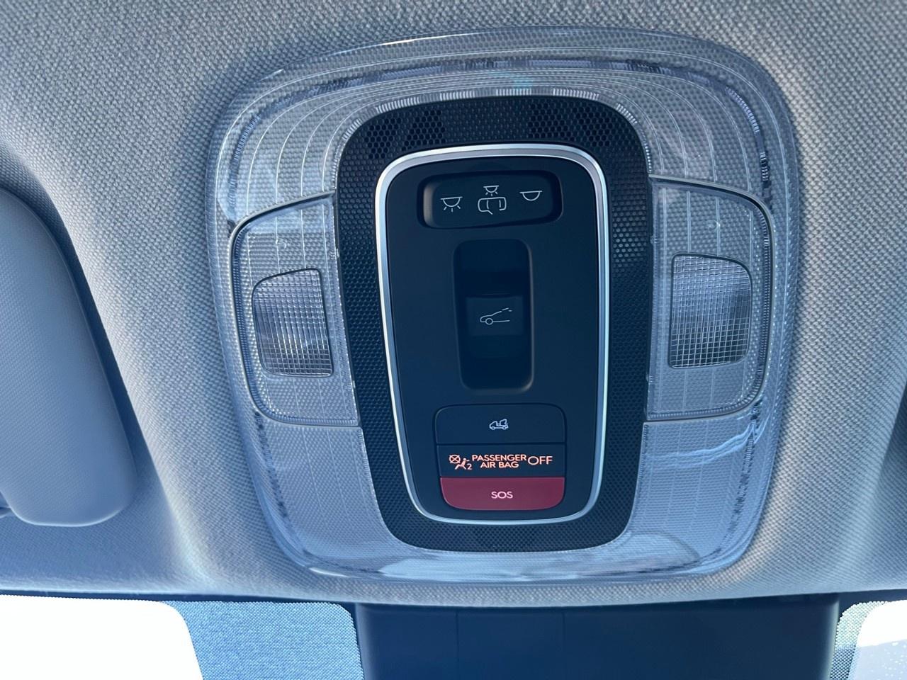 2026 Hyundai Elantra Hybrid Luxury Sedan Photo