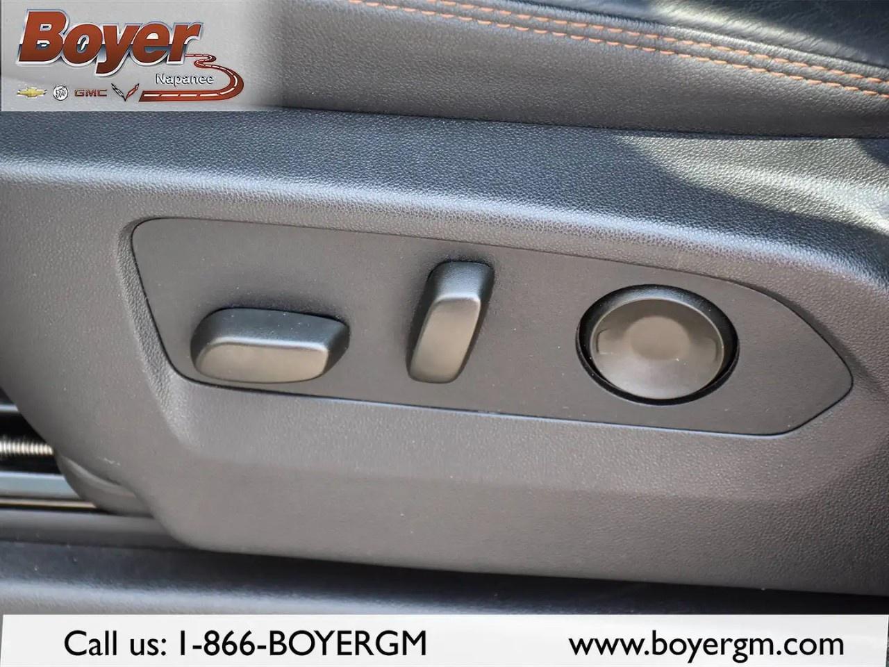 2026 GMC Sierra 1500 Crew Cab Short Box 4-Wheel Drive AT4 Photo