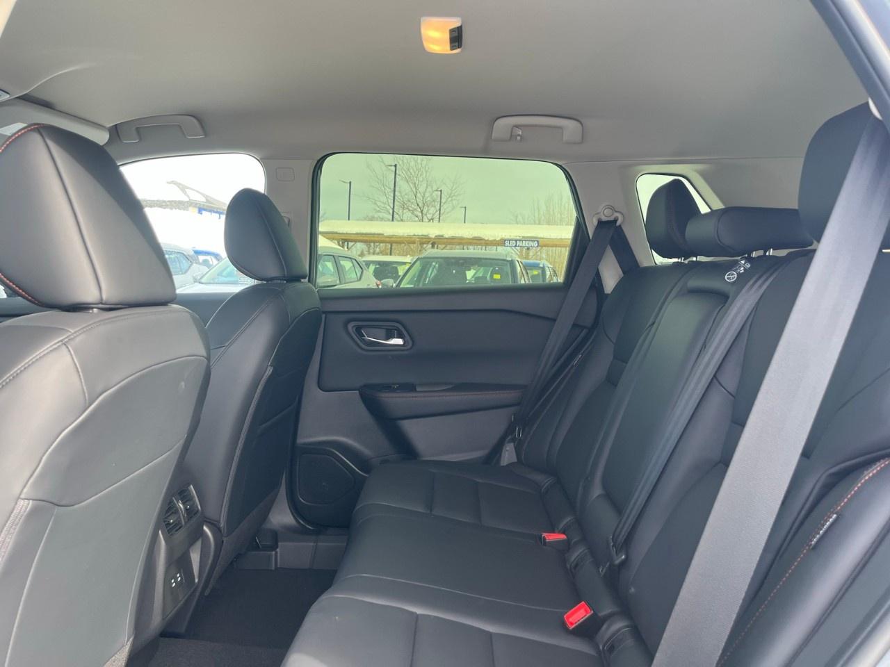 2026 Nissan Rogue AWD Rock Creek Photo