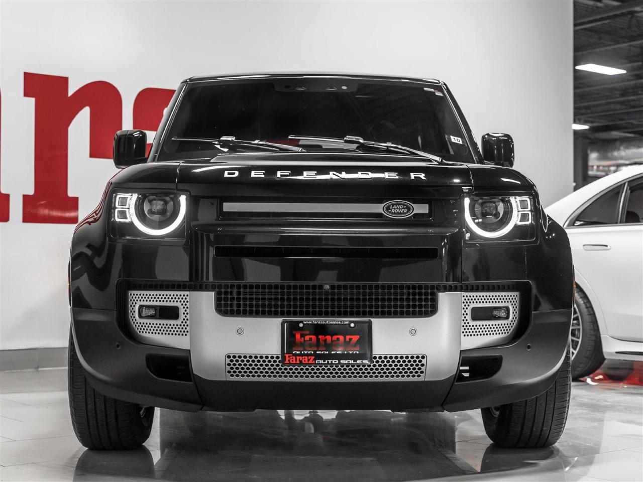 2025 Land Rover Defender S|110 P300|7PASSENGER|ADAPT CRUISE|360CAM|MERIDIAN Photo