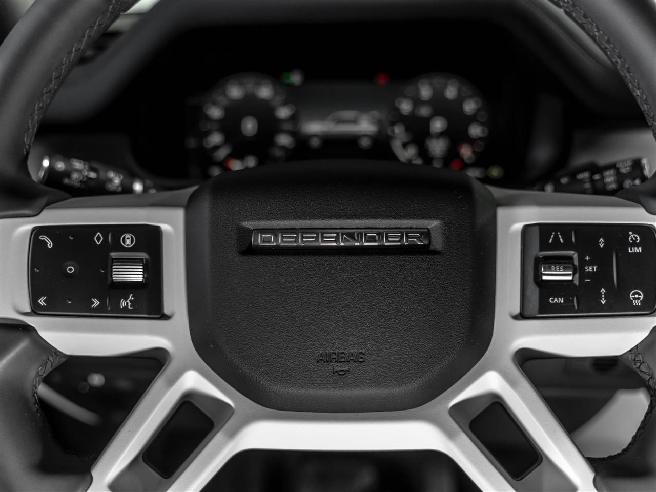 2025 Land Rover Defender S|110 P300|7PASSENGER|ADAPT CRUISE|360CAM|MERIDIAN Photo