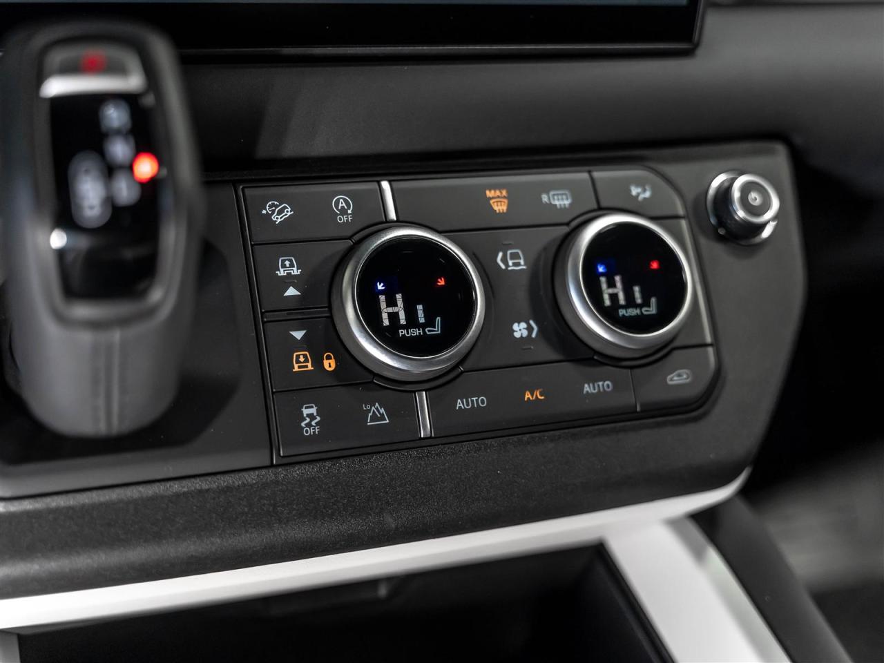 2025 Land Rover Defender S|110 P300|7PASSENGER|ADAPT CRUISE|360CAM|MERIDIAN Photo