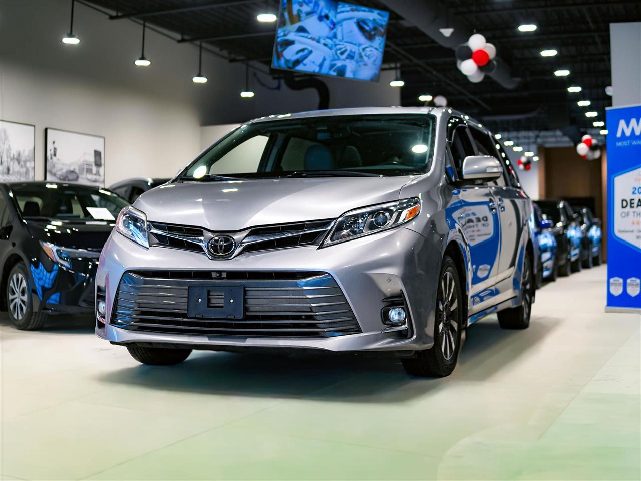 2018 Toyota Sienna LIMITED AWD | NO ACCIDENTS | LTHR | DUAL ROOF | NAV Photo