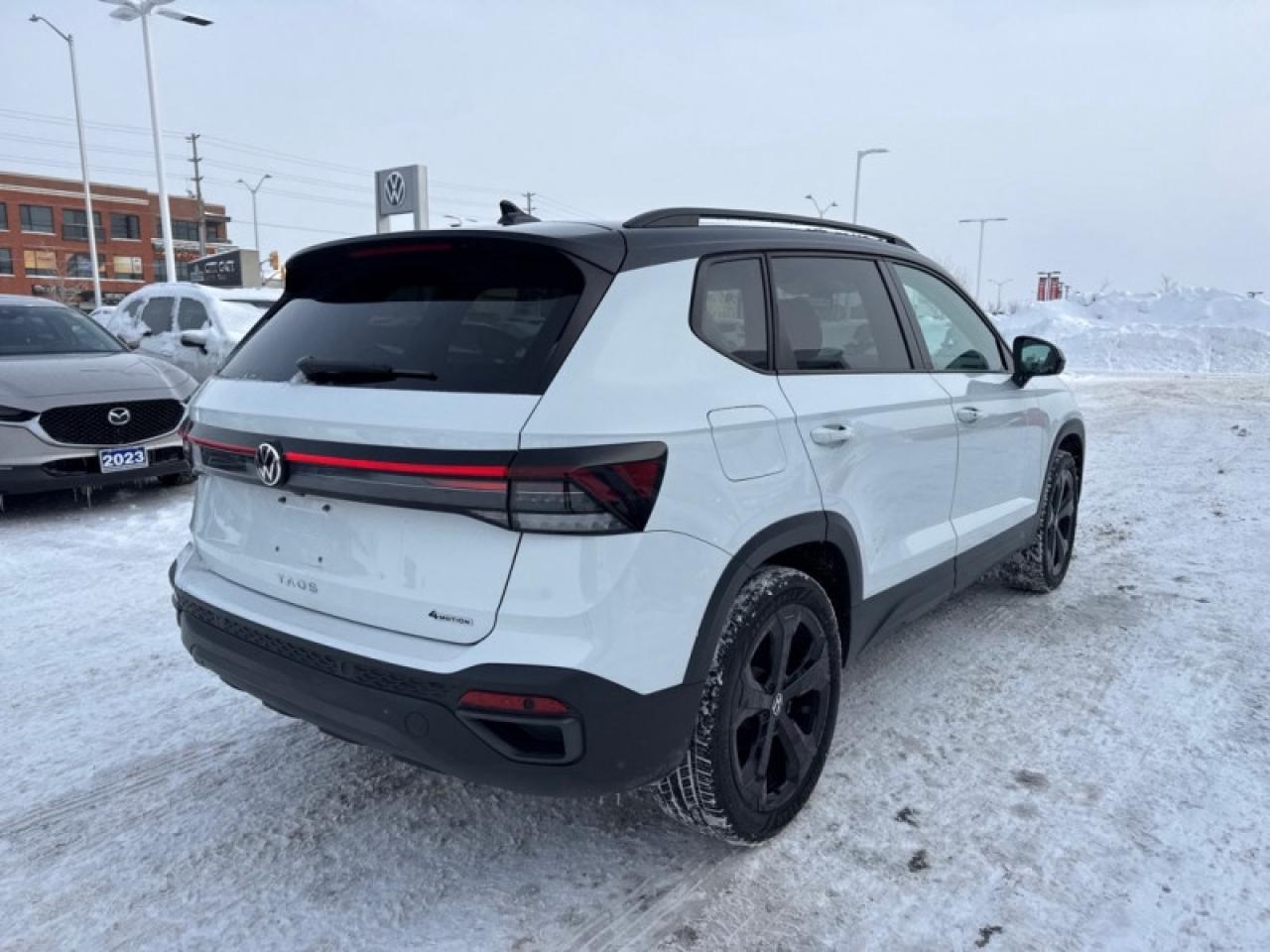 2025 Volkswagen Taos Comfortline Black Edition Photo