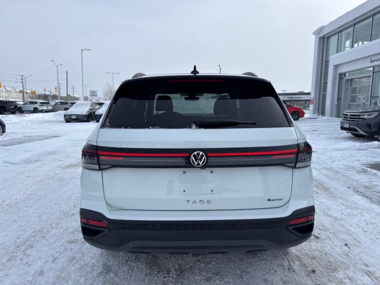 2025 Volkswagen Taos Comfortline Black Edition Photo